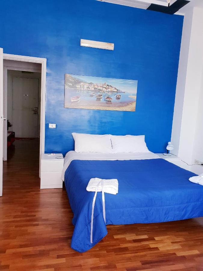 Blue Crystal Naples