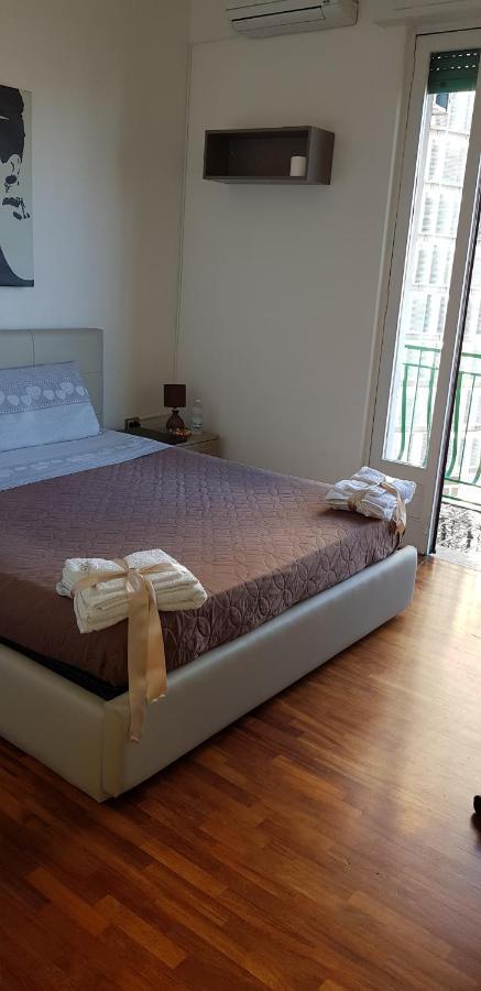 Bed & Breakfast Blue Crystal *