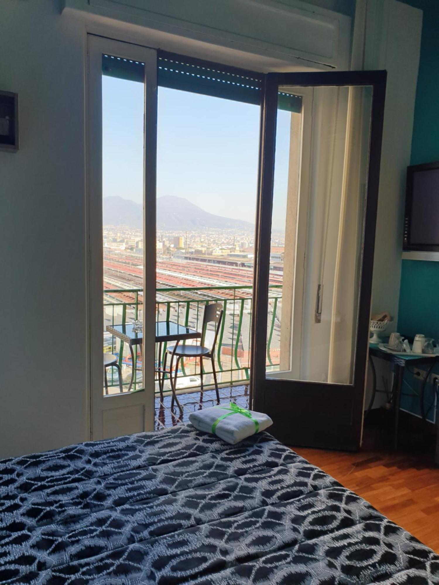 Bed & Breakfast Blue Crystal Naples